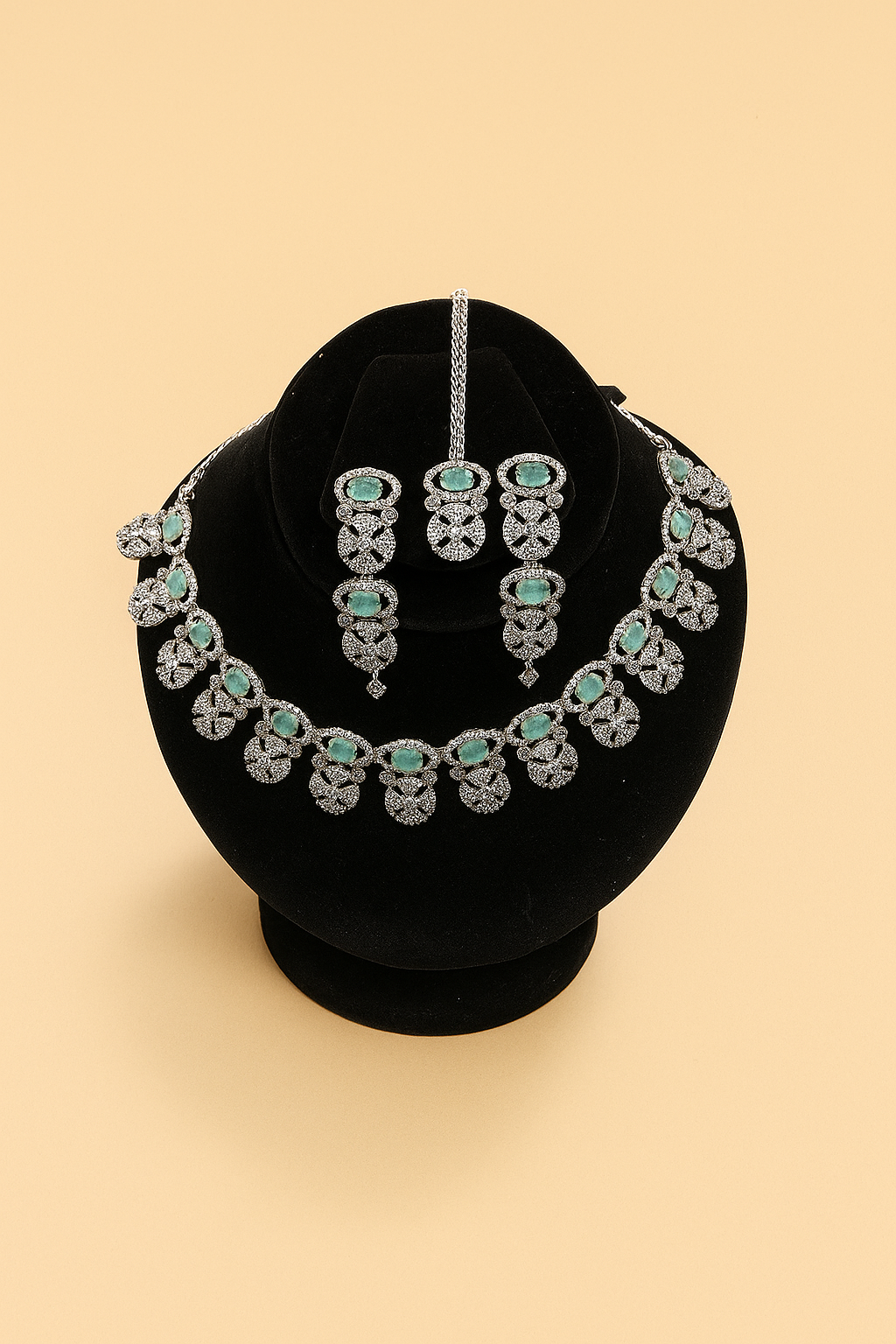Mint Royale Necklace Set