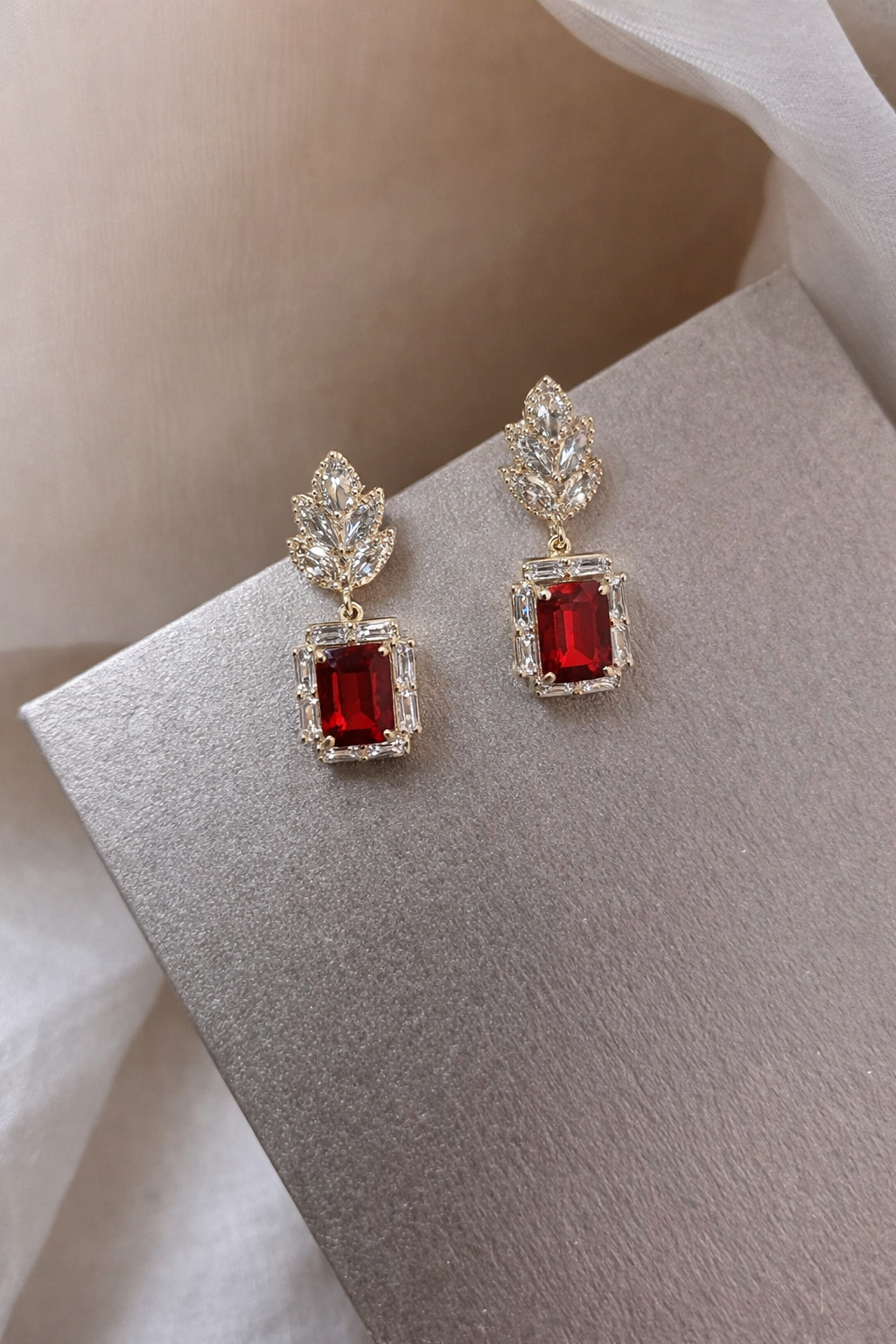 Royale Earrings